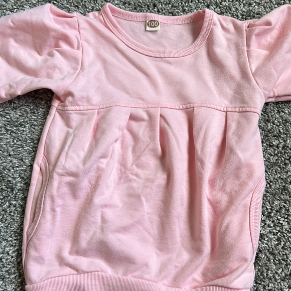 3T toddler girl pink sweatshirt with pockets - Picture 3 of 5